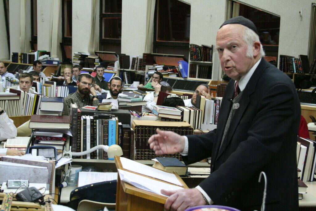 הרב ליכטנשטיין בישיבת הר עציון. | גרשון אלינסון, פלאש 90