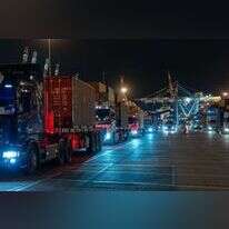 משלוח הפצצות הכבדות מגיע לישראל. | אגף דוברות וקשרי ציבור במשרד הביטחון