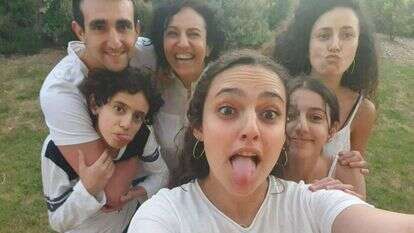 רומי גונן ומשפחתה. | באדיבות המשפחה