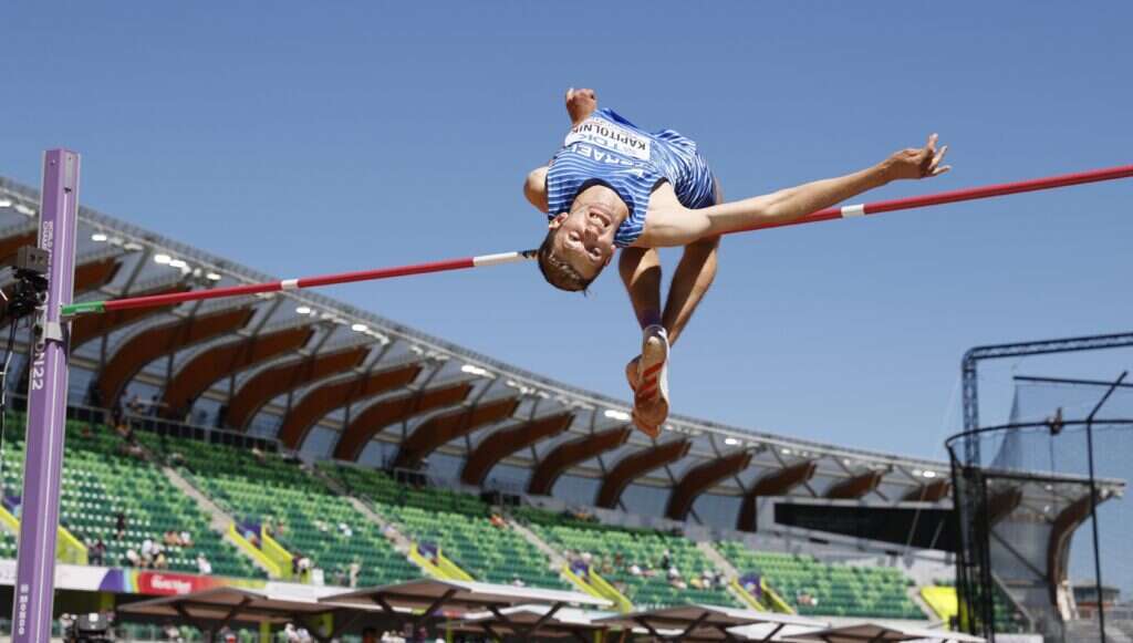 לשחזר את הנתונים ולשפר. יונתן קפיטולניק באימונים ובתחרות. | AFP