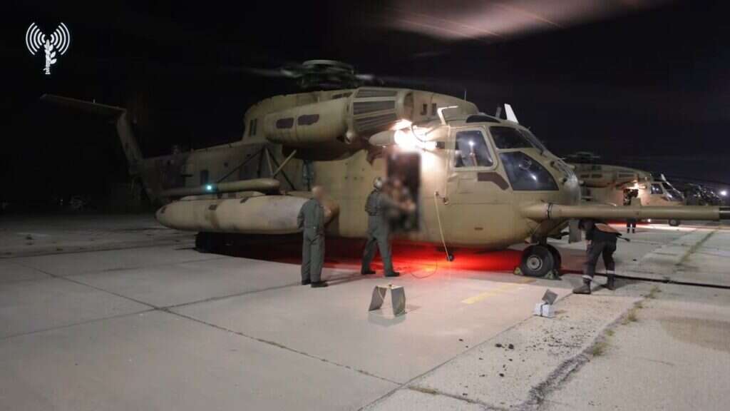 התוכניות לא גלויות, לא לפני הפעולה, לא אחריה ובטח לא במהלכה. לוחמי כוחות מיוחדים שהשתתפו במבצע בסוריה. | דובר צה"ל