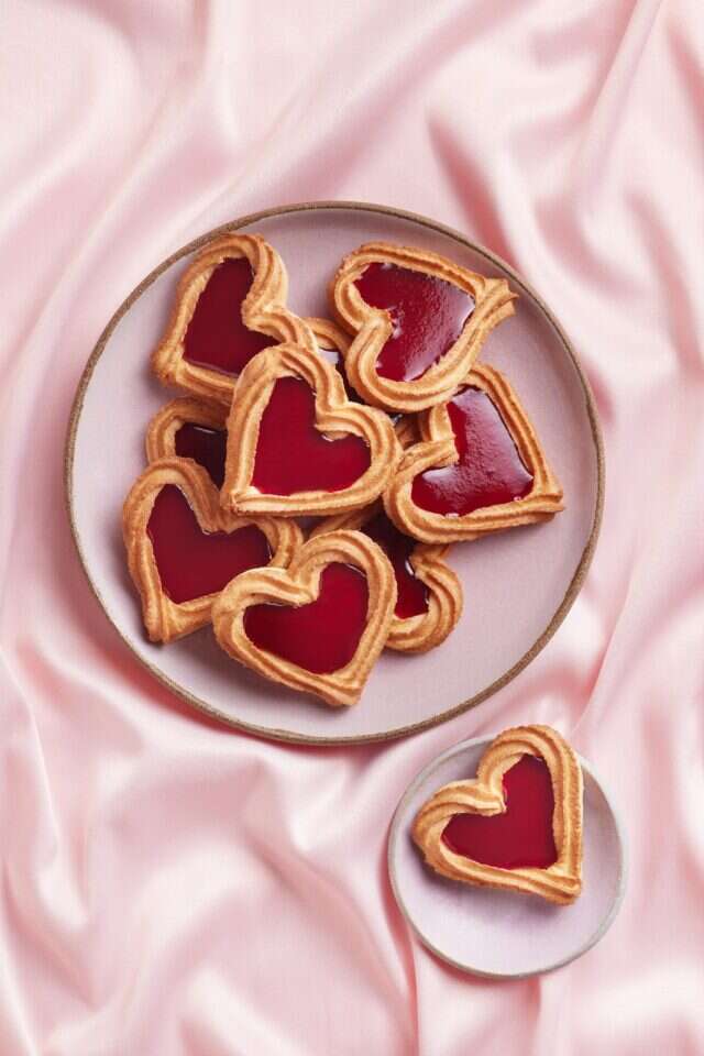 לבבות אסתר - רולדין. | רונן מנגן