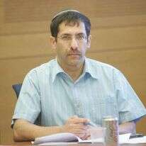 אורי אורבך. | מרים צחי