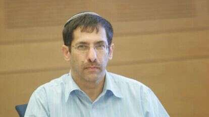 אורי אורבך. | מרים צחי