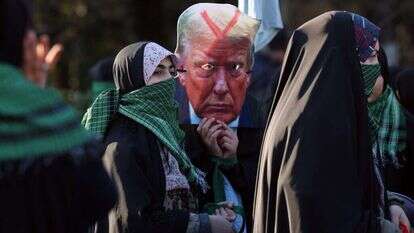 הפגנה נגד טראמפ באיראן, | EPA/ABEDIN TAHERKENAREH