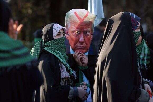 הפגנה נגד טראמפ באיראן, | EPA/ABEDIN TAHERKENAREH