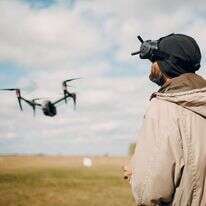 רחפן FPV. | שאטרסטוק