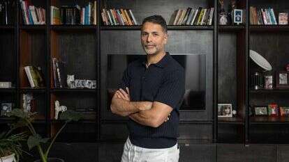 נדב אבוקסיס. | אבישג שאר ישוב