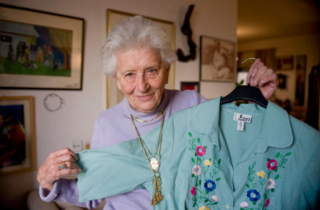 רות בטורקיז. | אסנת שלו קולק