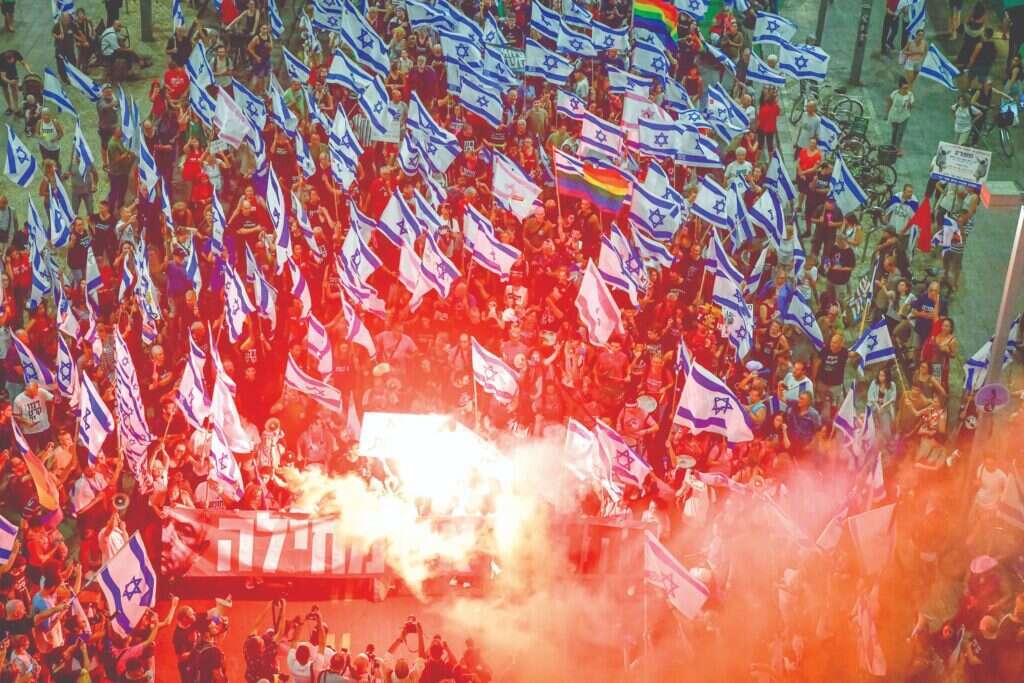 הפגנה בתל־אביב נגד הרפורמה המשפטית, ספטמבר 2023 | אבשלום ששוני, פלאש 90