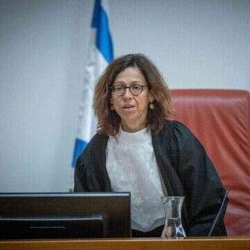 שופטת ביהמ"ש העליון רות רונן | יונתן זינדל, פלאש 90 שופטת ביהמ"ש העליון רות רונן | יונתן זינדל, פלאש 90