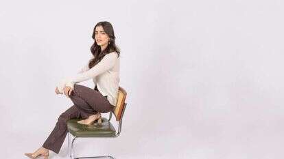 נועה אסטנג'לוב. | אריק סולטן נועה אסטנג'לוב. | אריק סולטן