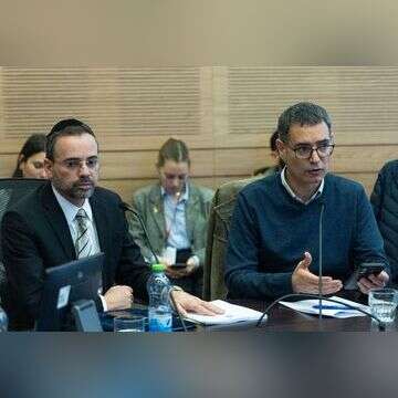 שר הבריאות אוריאל בוסו ומנכ"ל משרד הבריאות משה בר סימן טוב. | יונתן זינדל, פלאש 90