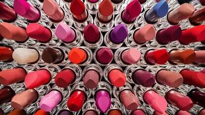 שפתונים של MAC. | יח"צ