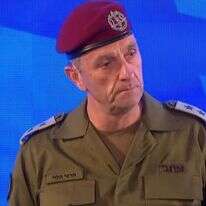 הרצי הלוי בנאום הפרידה. | מסך משידור לע"מ