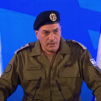 הרמטכ"ל הנכנס אייל זמיר. | מסך מתוך שידור הטקס