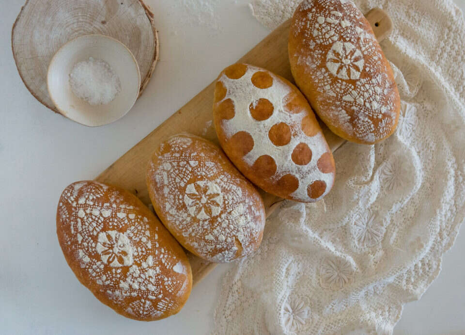 חלות רומנטיות | אפרת מוסקוביץ חלות רומנטיות | אפרת מוסקוביץ