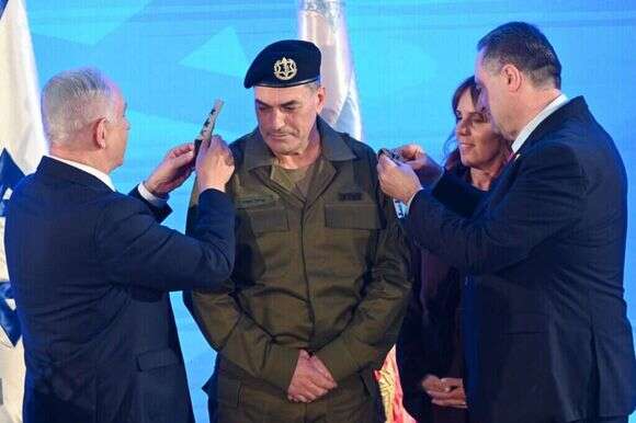 הרמטכ"ל הנכנס, רא"ל אייל זמיר. | קובי גדעון, לע"מ הרמטכ"ל הנכנס, רא"ל אייל זמיר. | קובי גדעון, לע"מ