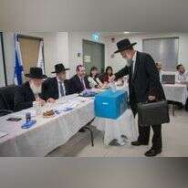 הצבעה בבחירות למועצת הרבנות, 2018. | יונתן זינדל, פלאש 90