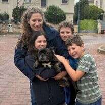 אלה חיימי עם ילדיה | באדיבות המשפחה