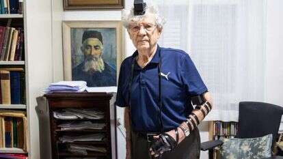 הזהות היהודית חופפת מבחינתו לזהות הליברלית. אהרן ברק. | איציק בלינצקי, באדיבות השבועון החרדי משפחה