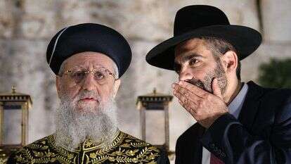 שר הדתות מיכאל מלכיאלי והראשון לציון, הרב יצחק יוסף. | אריה לייב אברמס, פלאש 90 שר הדתות מיכאל מלכיאלי והראשון לציון, הרב יצחק יוסף. | אריה לייב אברמס, פלאש 90