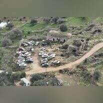 מגרטת הרכבים הפלסטינית ב"חורבת ביתא" שבשומרון. | שומרים על הנצח