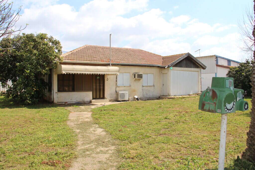 שיפוץ בית ישן במושב בלב הארץ - שני צדוקי תכנון ועיצוב אדריכלי. | יהודית הופמן