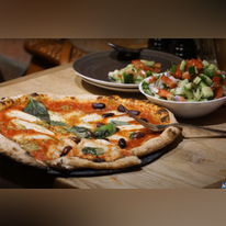 פיצריית "לה פיאדרה" בירושלים. | מסך מיוטיוב