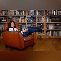 אורנה לנדאו.