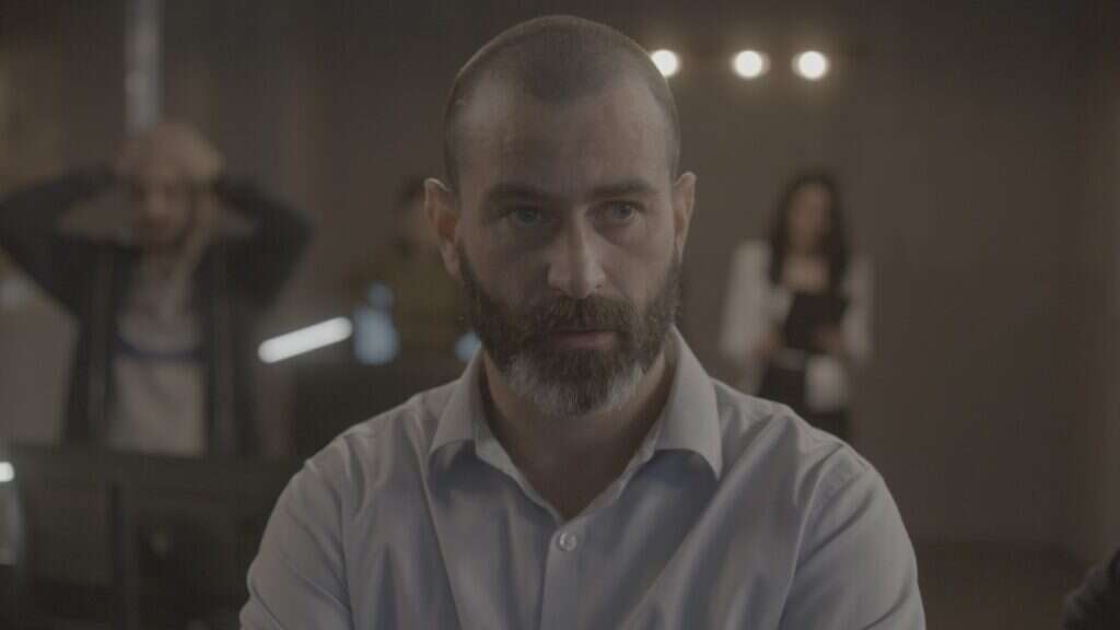 מסך מתוך "הראש", קשת 12