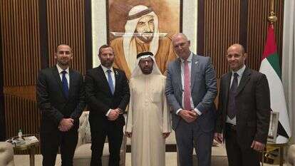 חברי מועצת יש"ע באבו דאבי. דוברות מועצת יש"ע