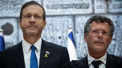 יצחק עמית ויצחק הרצוג. | יונתן סינדל, פלאש 90