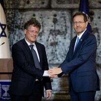 יצחק עמית ויצחק הרצוג. | יונתן סינדל, פלאש 90