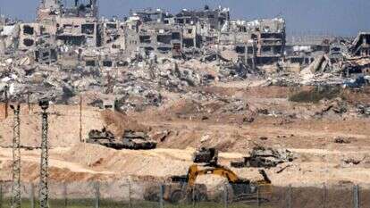 כוחות צה"ל בצפון הרצועה, ביום פרוץ מבצע "עוז וחרב". | AFP כוחות צה"ל בצפון הרצועה, ביום פרוץ מבצע "עוז וחרב". | AFP