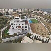 בנייה בלתי חוקית של וילה ומגרש כדורגל בסמוך לכביש 35, חוצה יהודה. | רגבים