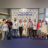 פעילי מטה המאבק להקמת
שדה תעופה בנבטים, השבוע בוועידה. | מטה התושבים, הנגב ממריא מנבטים