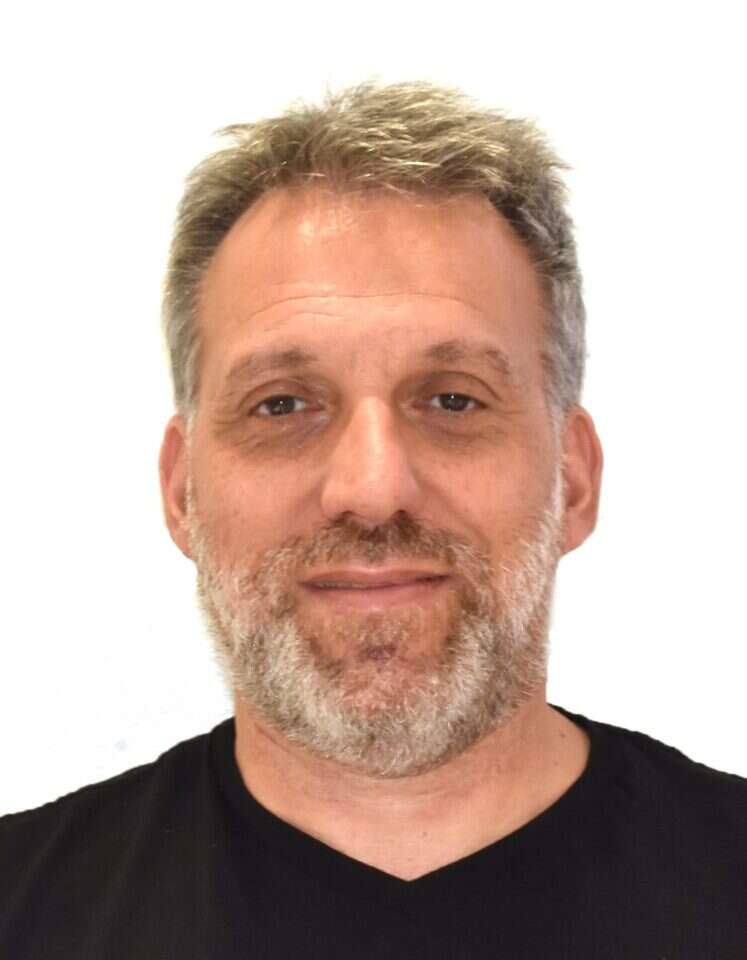 פרופ' טל שביט. | מיקה הדני