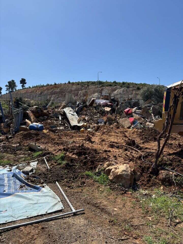 הריסת מבנים בלתי חוקיים בסמוך לכביש 60 בגוש עציון.ללא קרדיט הריסת מבנים בלתי חוקיים בסמוך לכביש 60 בגוש עציון.ללא קרדיט