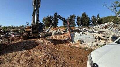 הריסת מבנים בלתי חוקיים בסמוך לכביש 60 בגוש עציון. ללא קרדיט הריסת מבנים בלתי חוקיים בסמוך לכביש 60 בגוש עציון. ללא קרדיט