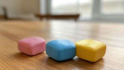 מסטיקים. הדמיית AI