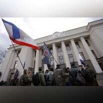 מחאת יוצאי צבא אוקראינה נגד סיפוח חצי האי קרים לרוסיה, מול מפקדת הפרלמנט האוקראיני, 2014. | EPA