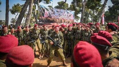 טקס כומתה של חיילי חטיבת הצנחנים. | אריה לייב אברמס, פלאש 90