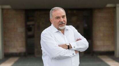 אביגדור ליברמן. | אבישג שאר-ישוב