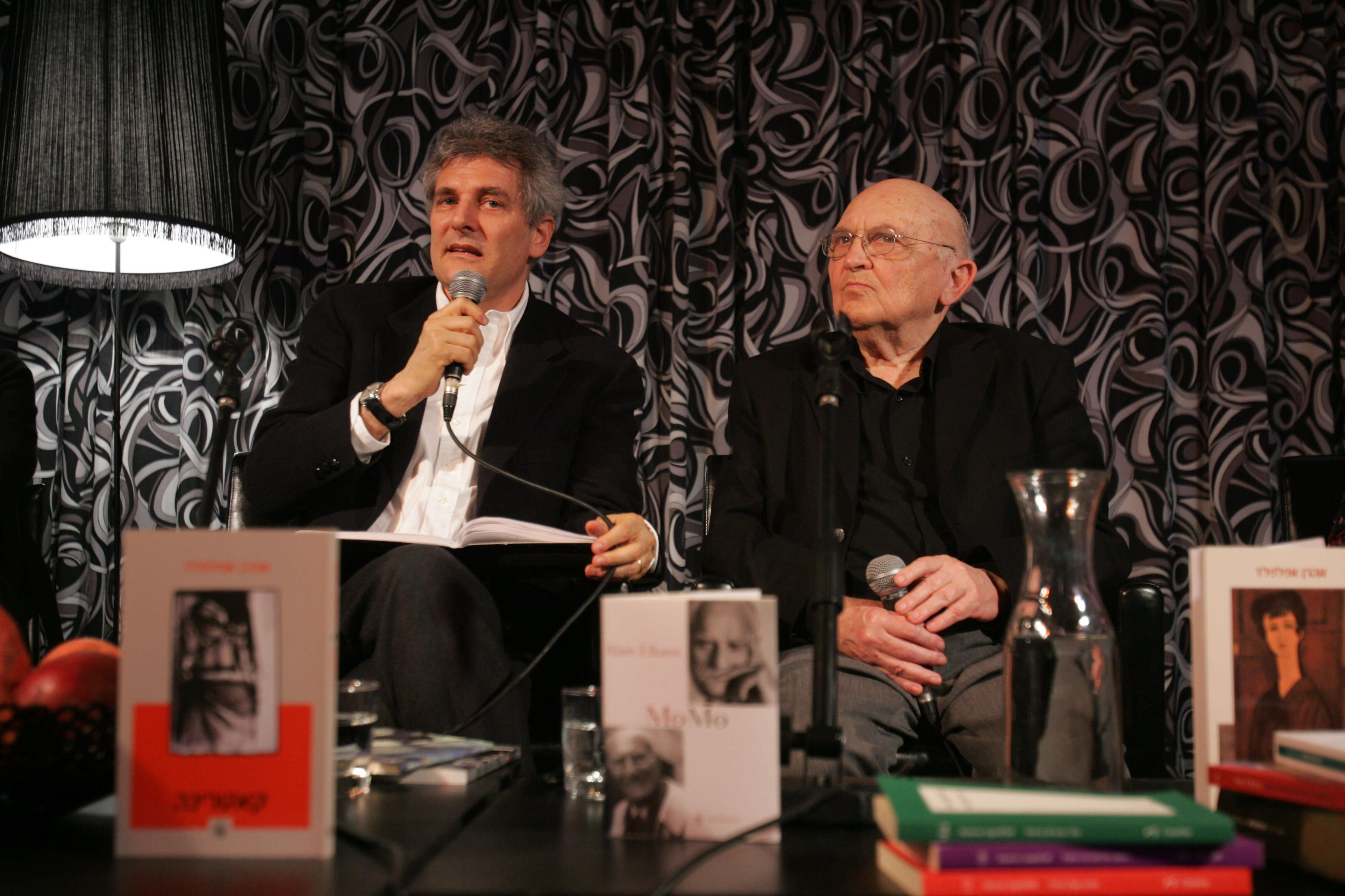 אהרן אפלפלד. | מרים צחי