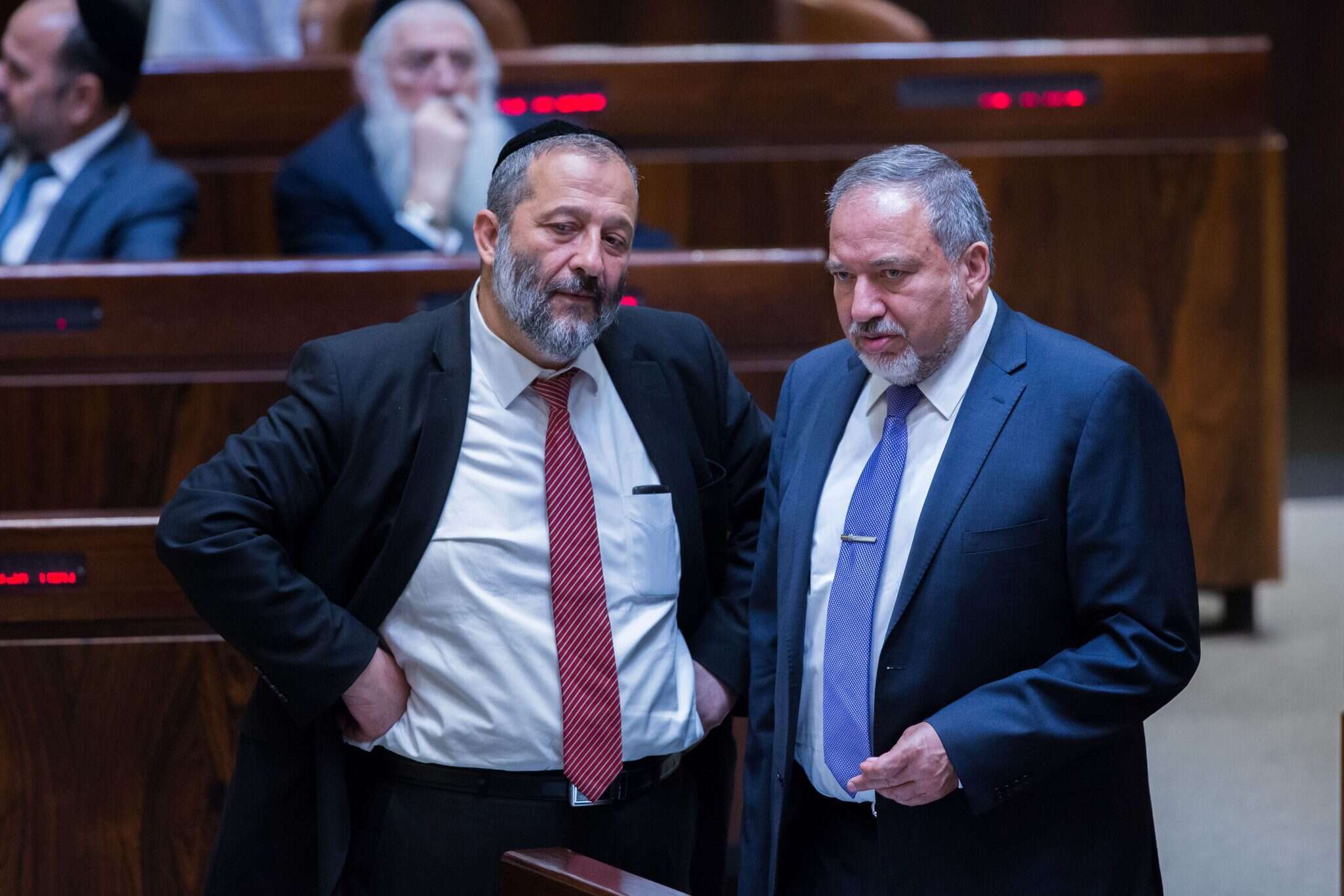 אריה דרעי ואביגדור ליברמן. | יונתן זינדל, פלאש90