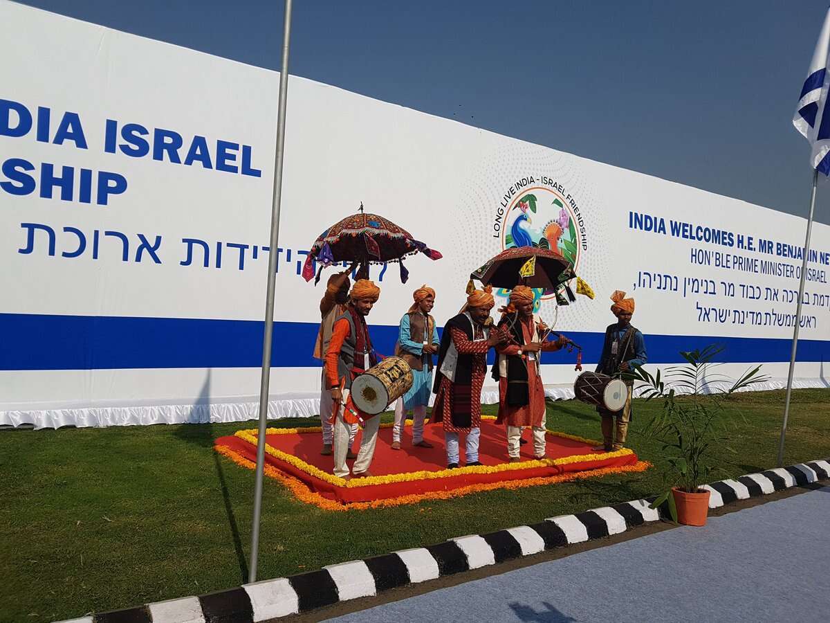 הלהקה ההודית בשדה התעופה. קבלת פנים חסרת תקדים. | שירית אביטן כהן