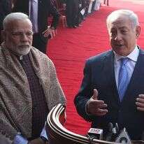 בנימין נתניהו ונרנדרה מודי. | EPA