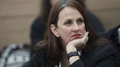 דינה זילבר. | יונתן זינדלפלאש90