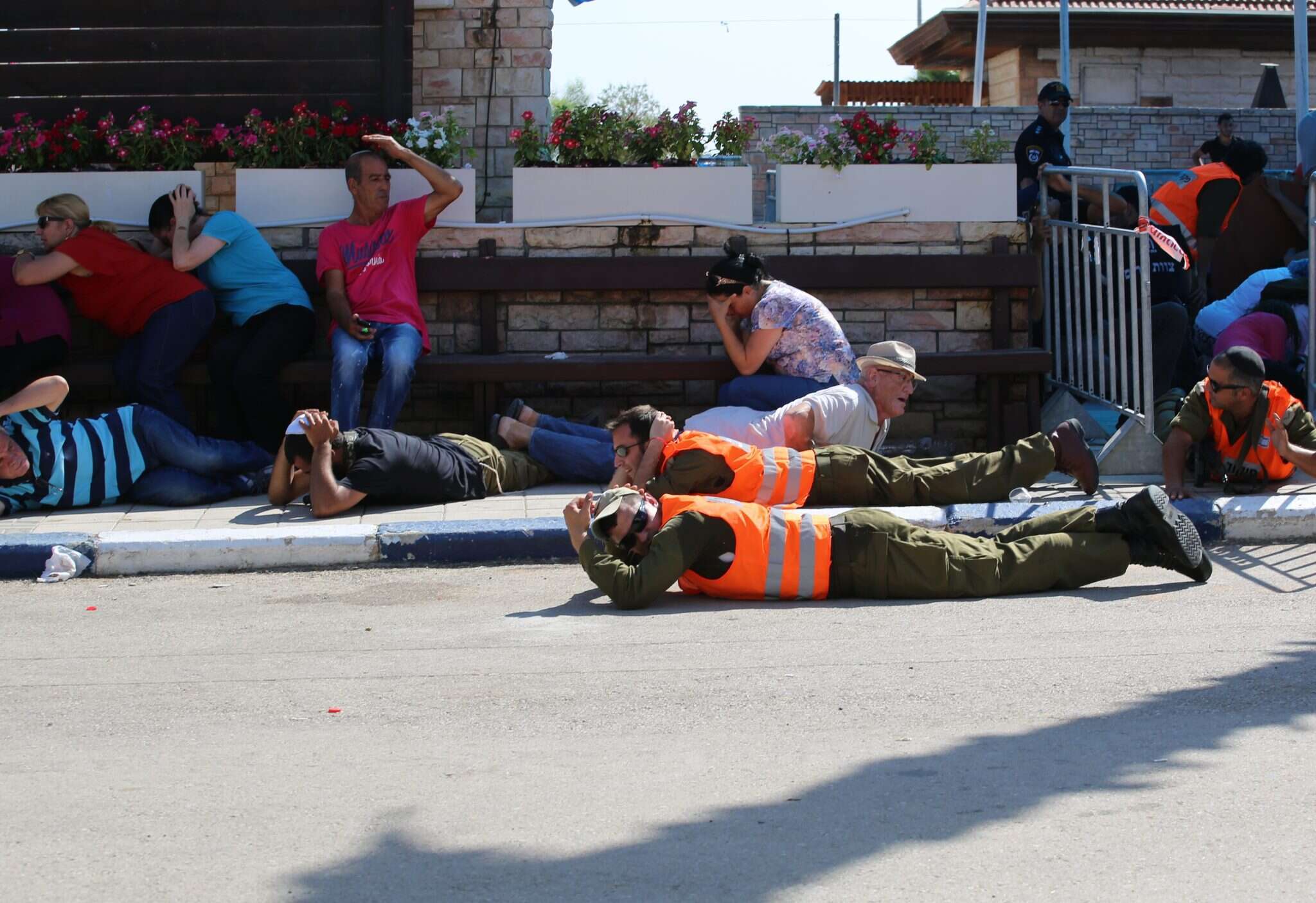 אזעקה בנתיבות במבצע צוק איתן. | מרים צחי